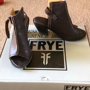 Frye Izzy Artisan Slingback